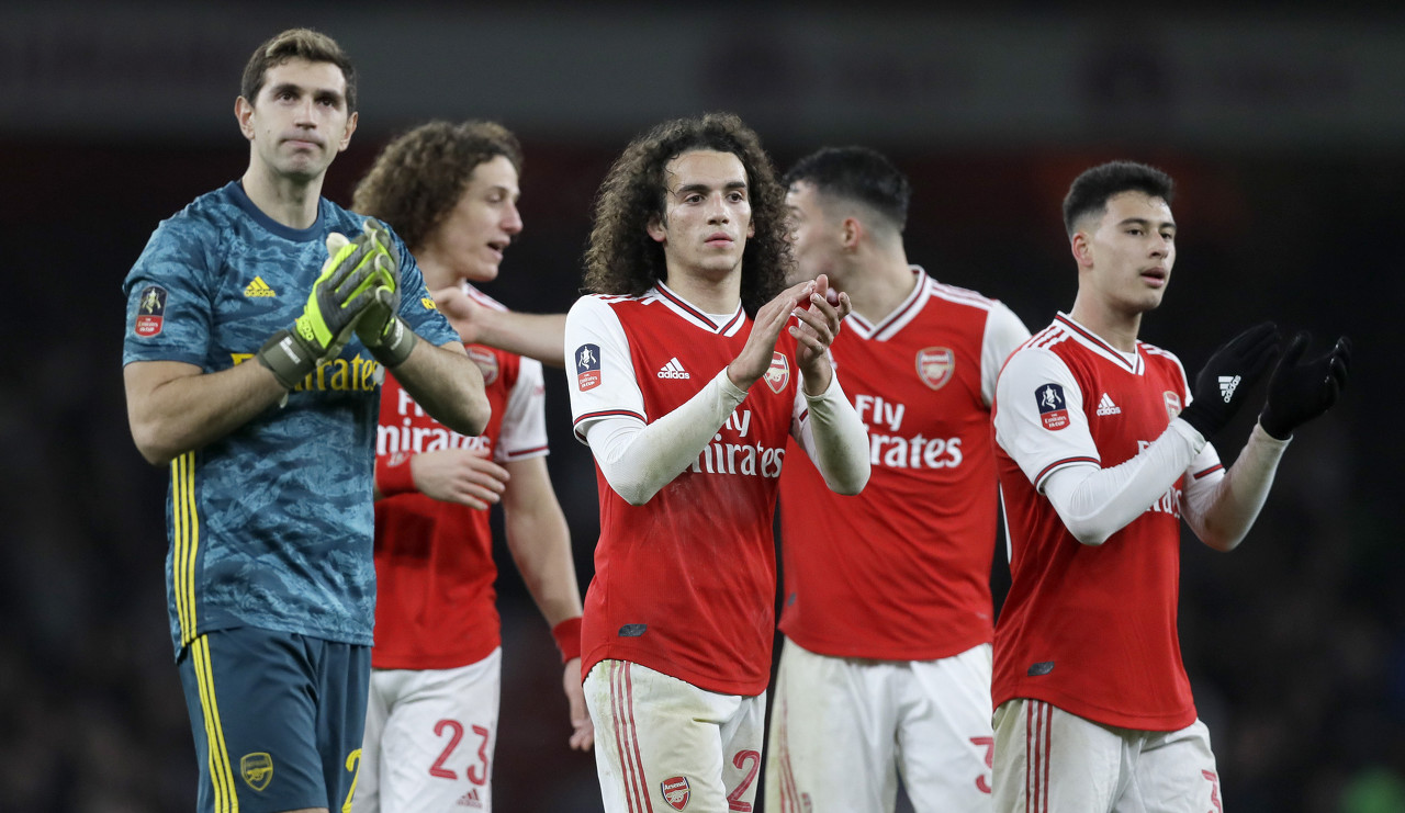 英超替补进球后被换下，特罗萨德成阿森纳队史第三人