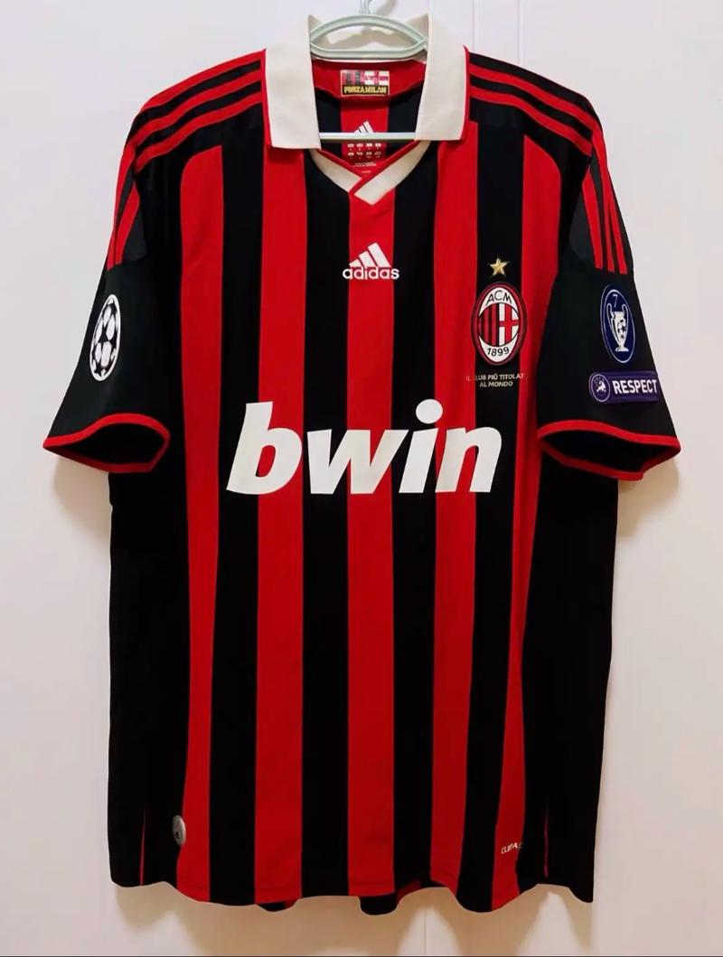 罗哥最后一次戴帽是对阵热刺，没想之后热刺就成了曼联的苦主