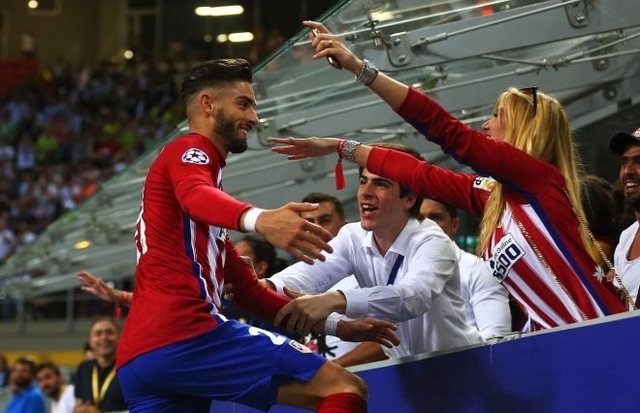 湖人浓眉哥统治篮下球队获胜