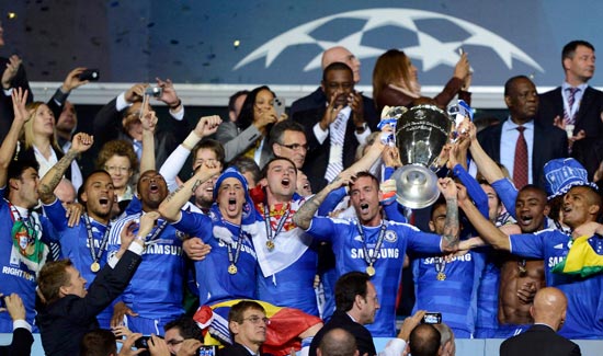 记者：丘库埃泽目前最有可能去富勒姆，土超俱乐部没报价