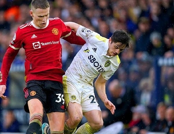 黄蜂主帅：我们没一个人能单防哈登，他真的是用各种方式得分